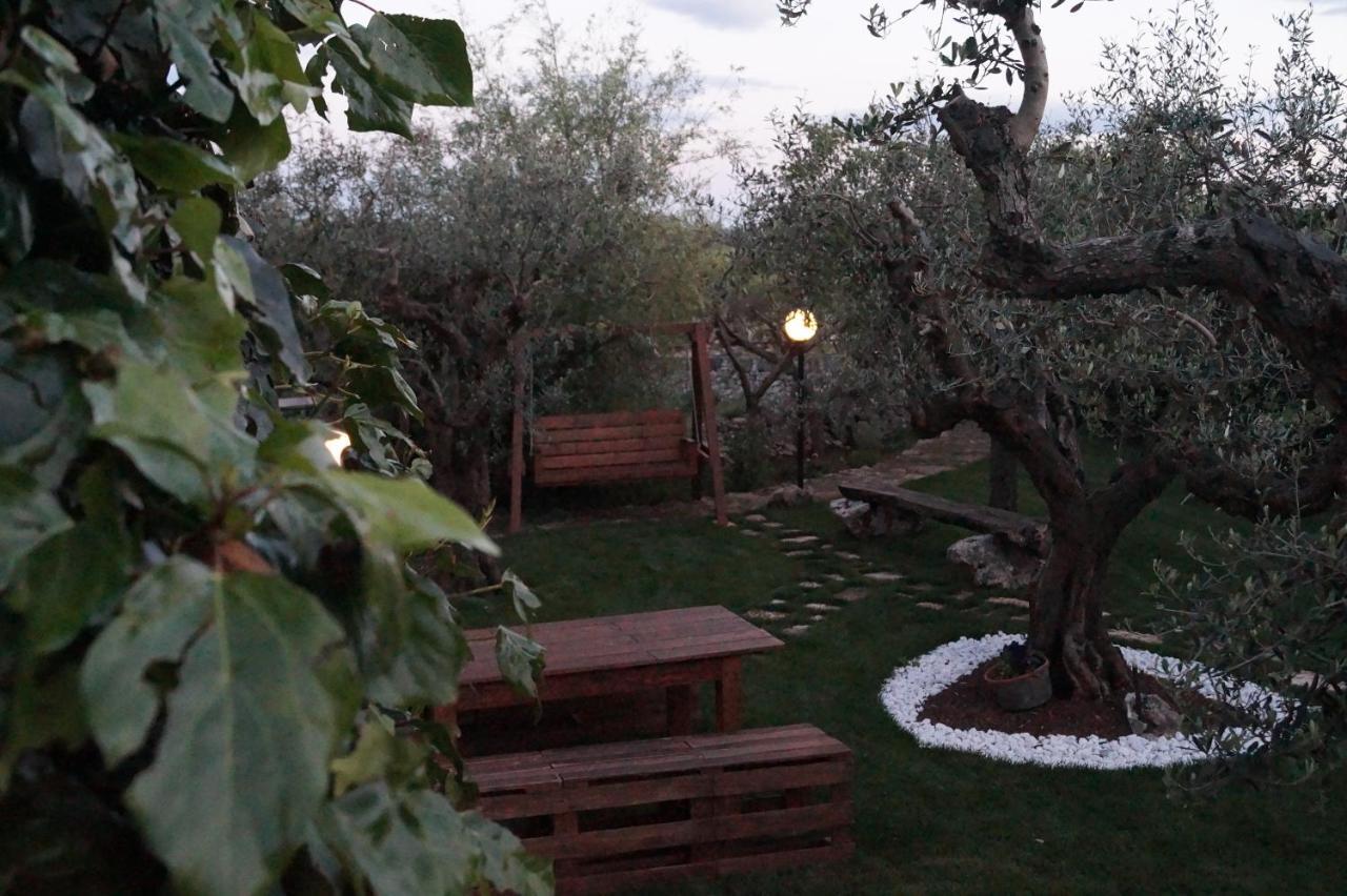 Bed and Breakfast La Casa Del Nonno Alberobello Esterno foto